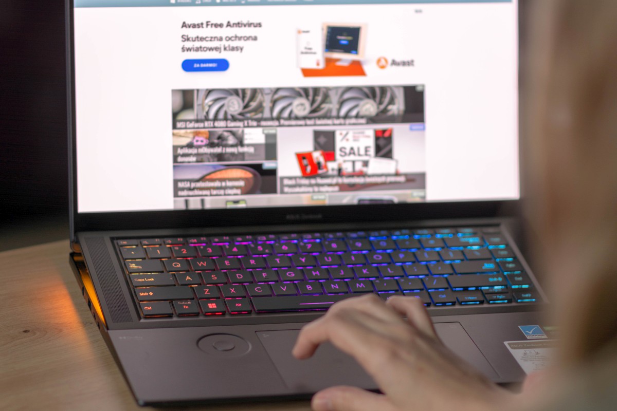 Asus Zenbook Pro 16X OLED 15