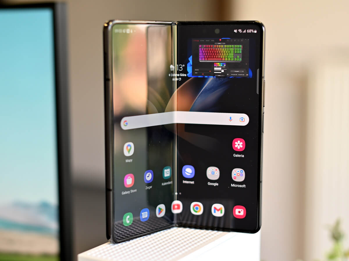 Galaxy Z Fold4 21