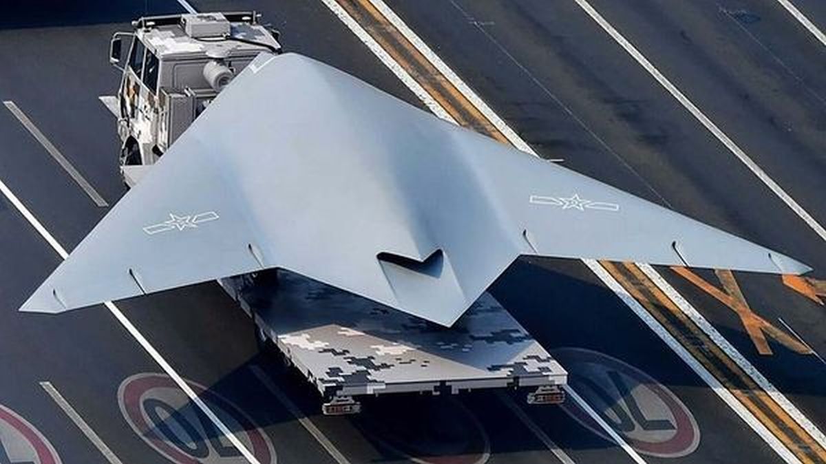 Hongdu GJ-11 1