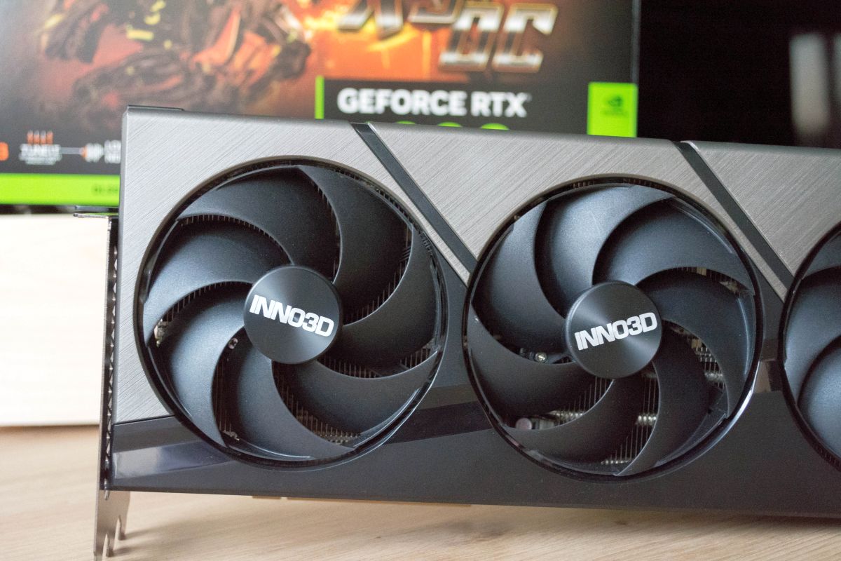 Inno3D GeForce RTX 4090 X3 OC 11