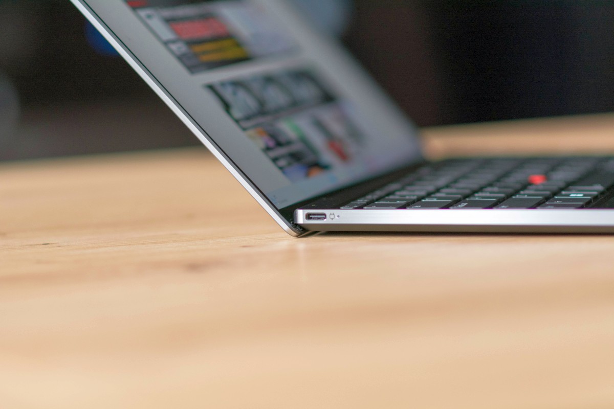 Lenovo ThinkPad Z13 17