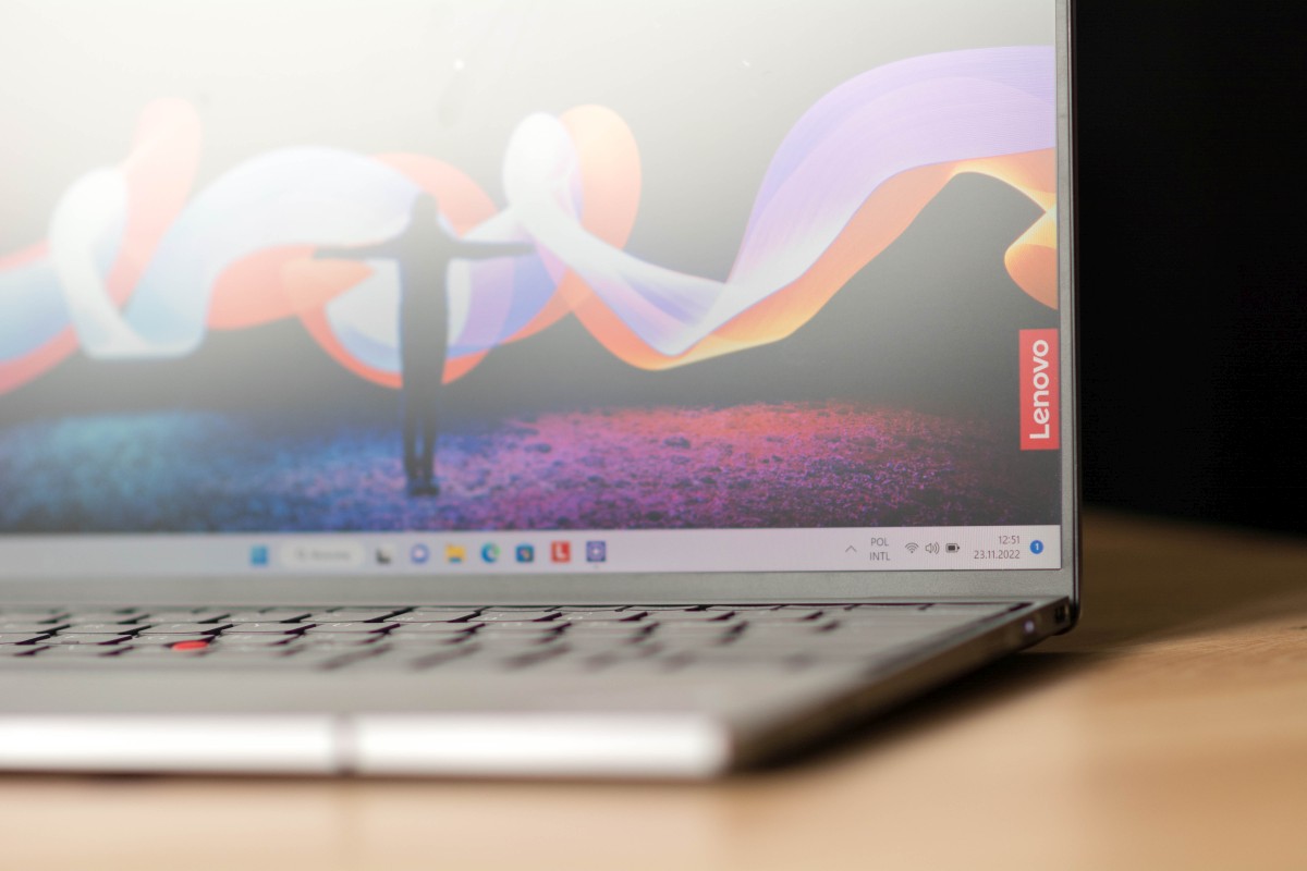 Lenovo ThinkPad Z13 8