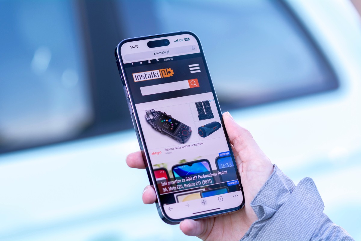 iPhone 14 Pro Max 12