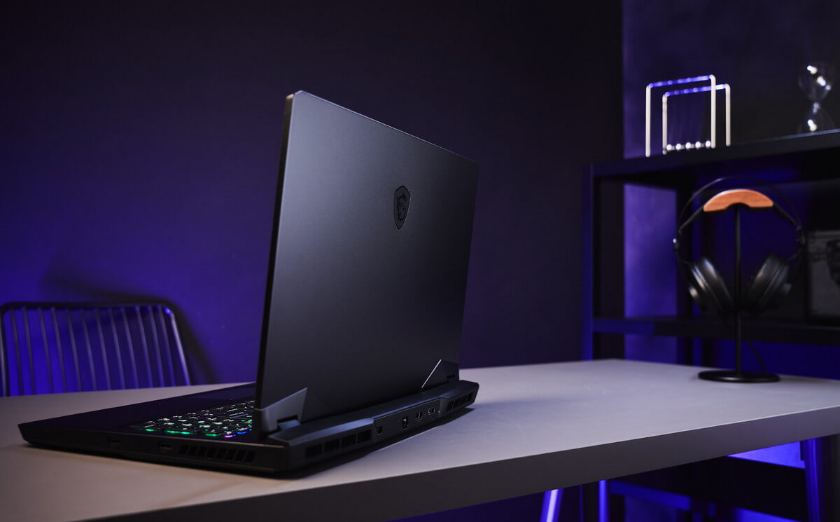 Szukasz laptopa z wydajną kartą graficzną? Sprawdź, co warto kupić nie tylko pod choinkę