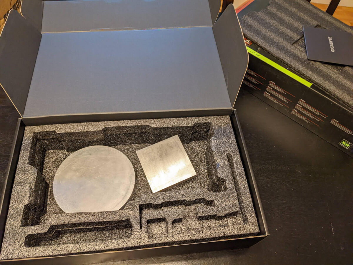 Zamówił na premierę GeForce RTX 4090, a w oryginalnym pudełku wcale nie było grafiki