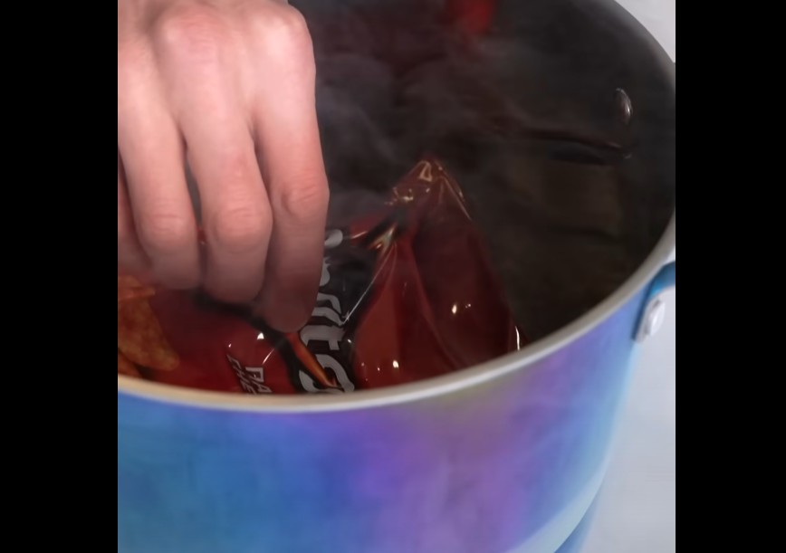 paczka czipsow ciekly azot 2