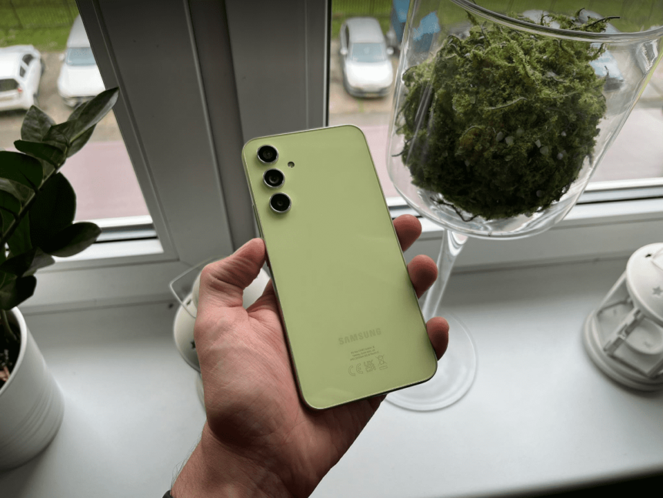 Samsung Galaxy A54 5G - kolor limonkowy