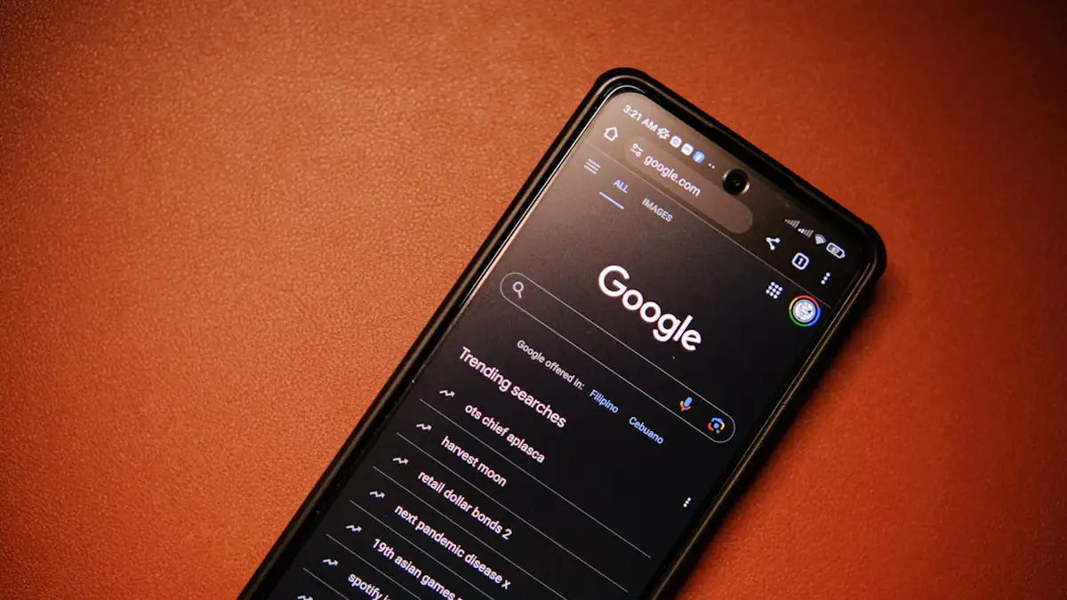 Fatalne tytuły AI w Discover. „To tylko eksperyment” – tłumaczy Google