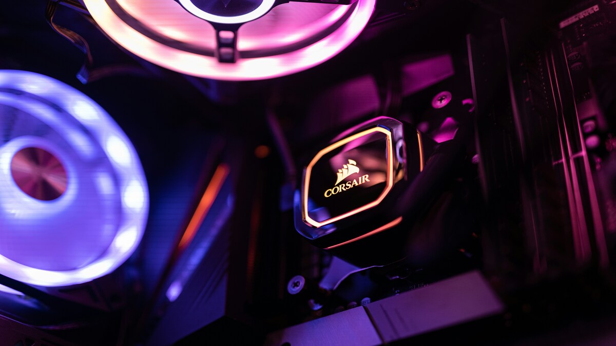 Corsair podnosi ceny i anuluje zamówienia. Klienci mówią dość