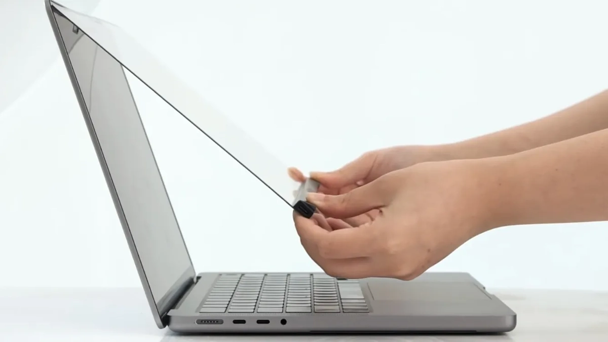 Dotykowy MacBook bez wymiany na nowszy model?