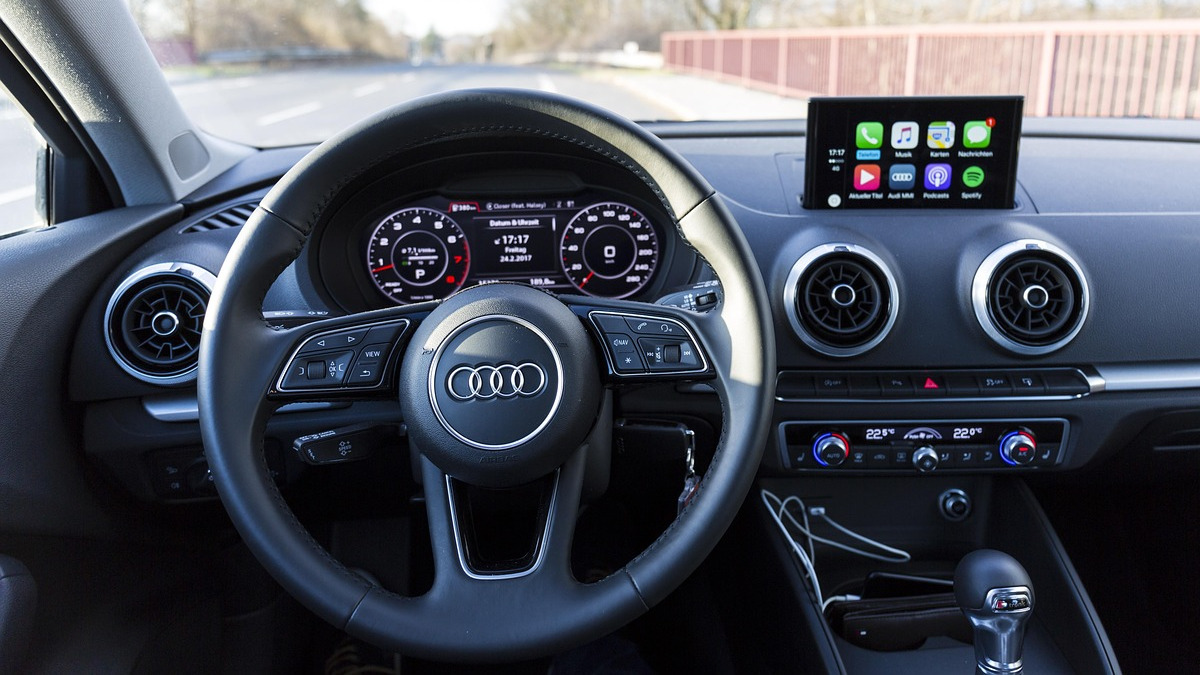 ChatGPT trafił do samochodów. To możliwe dzięki CarPlay