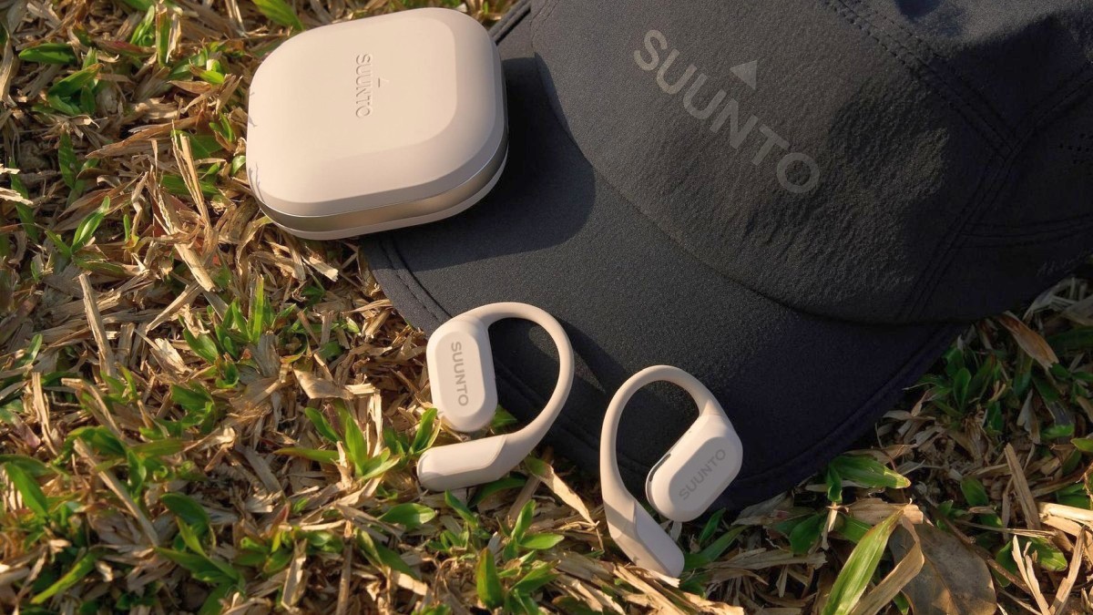 Nowe słuchawki Suunto Spark mierzą zmęczenie szyi. Nie wypadają z uszu