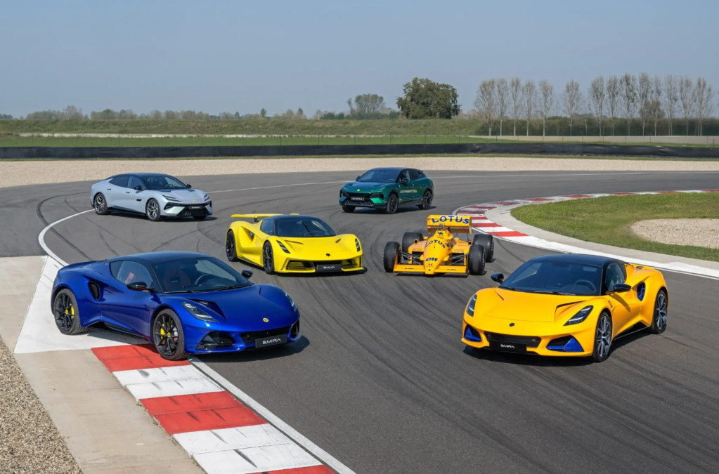 Tymi autami jeździł James Bond. Lotus nareszcie wkracza do Polski