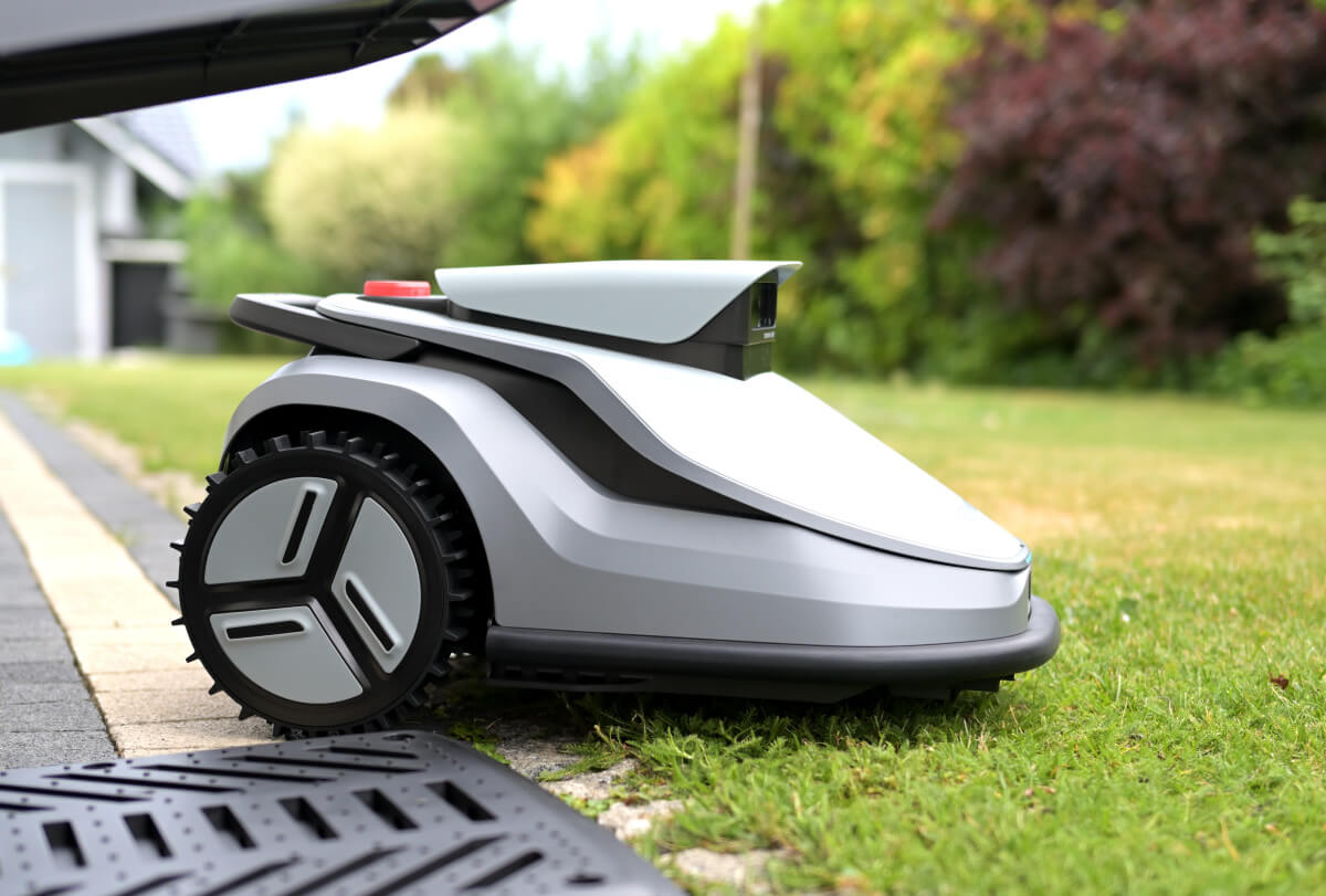 Test TerraMow V1000. Robot koszący z kamerami zamiast RTK
