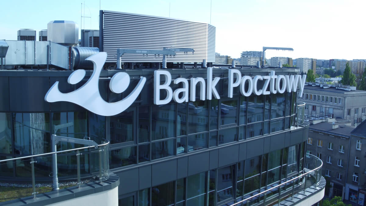 Aplikacja mobilna Banku Pocztowego połączona z mObywatelem. Duża zmiana dla klientów