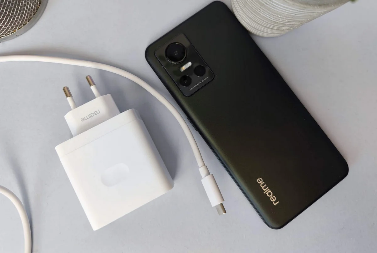 Ładowarka realme GT NEO 3 150W