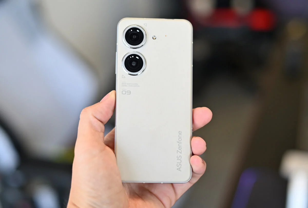 ASUS ZenFone 9 03