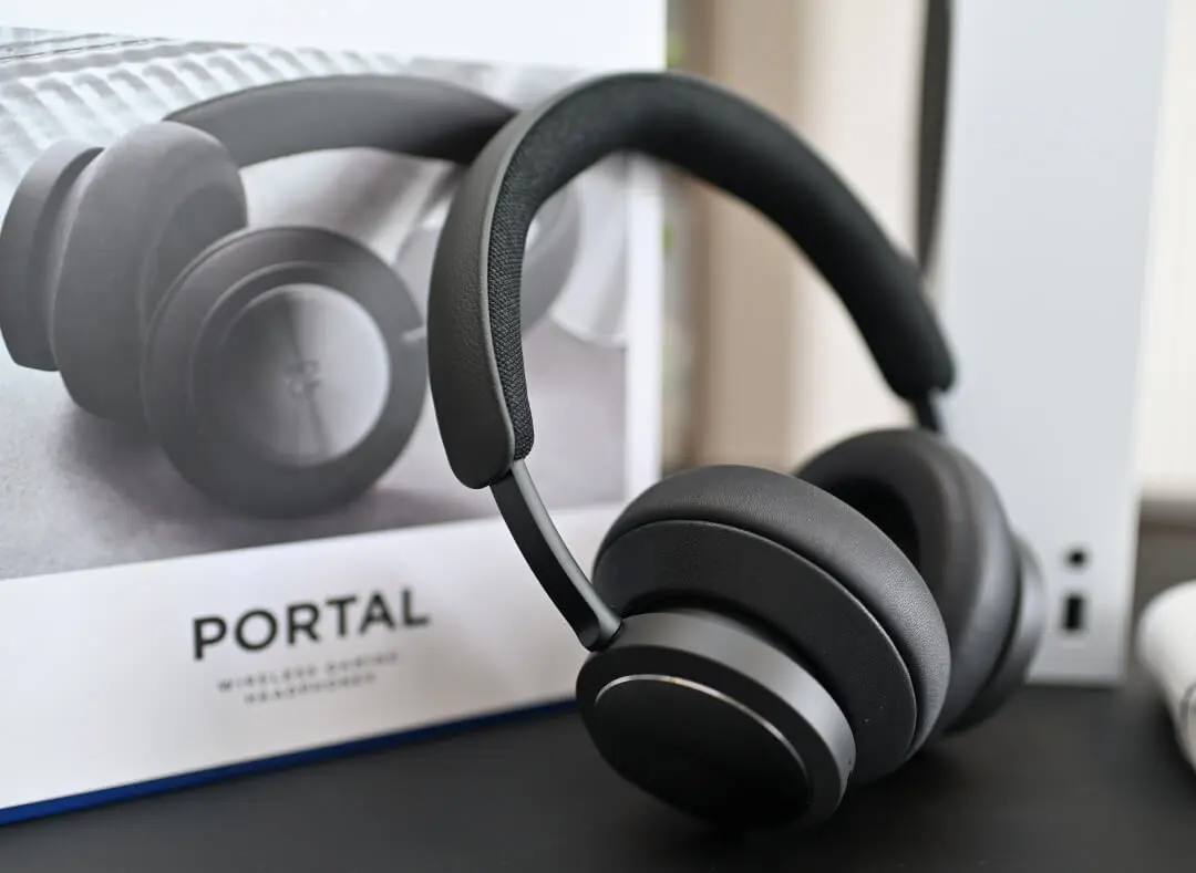 Bang Olufsen Beoplay Portal 05