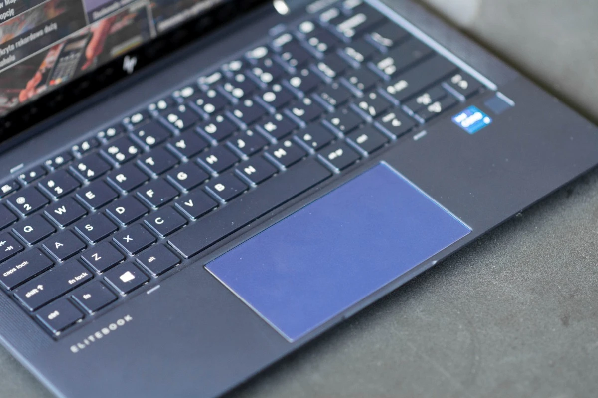 HP Elite Dragonfly G2 25