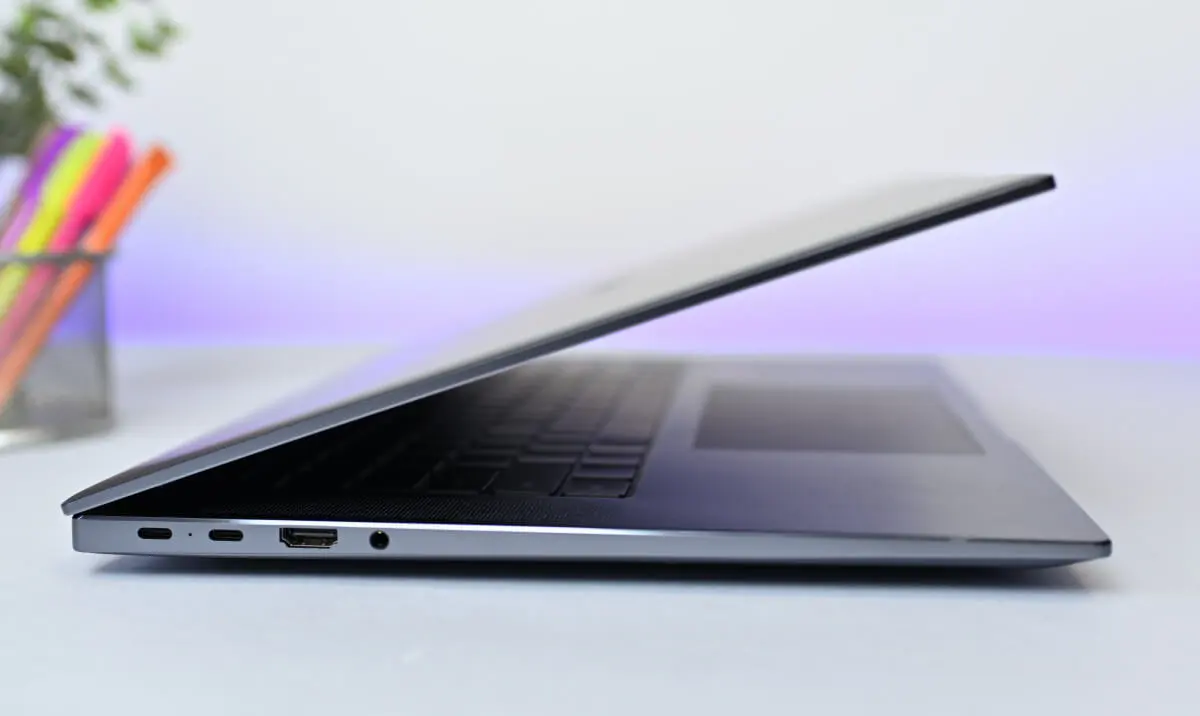 HUAWEI MateBook 16 05