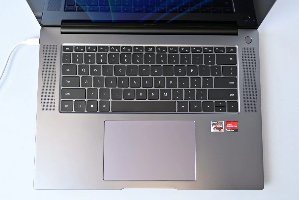 HUAWEI MateBook 16 10