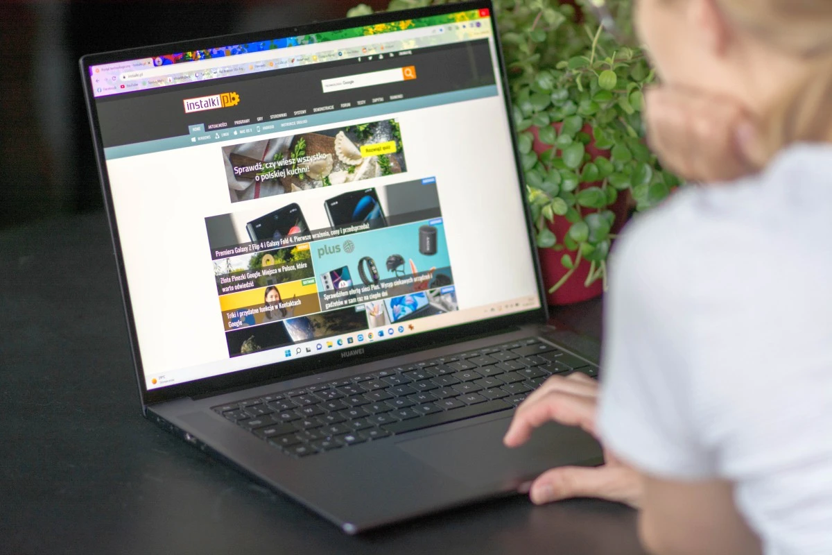 Huawei MateBook 16s 17