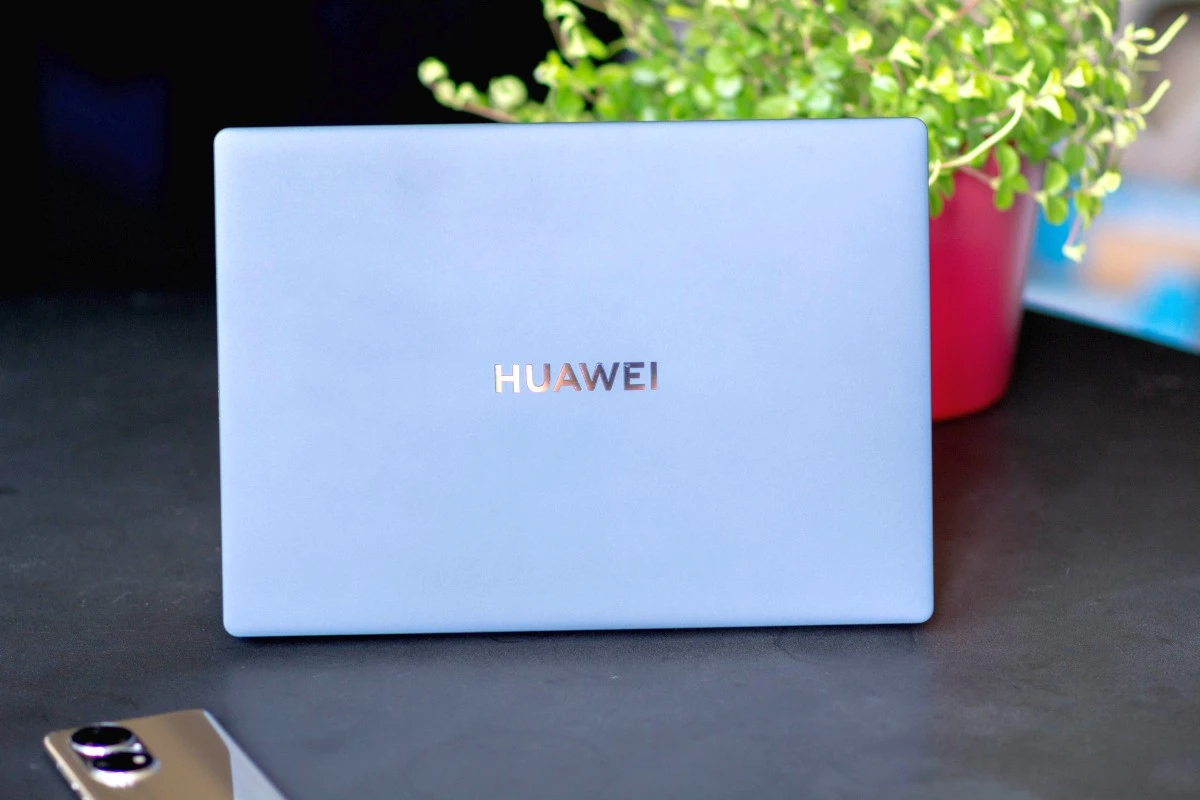 Huawei MateBook X Pro 2022 11
