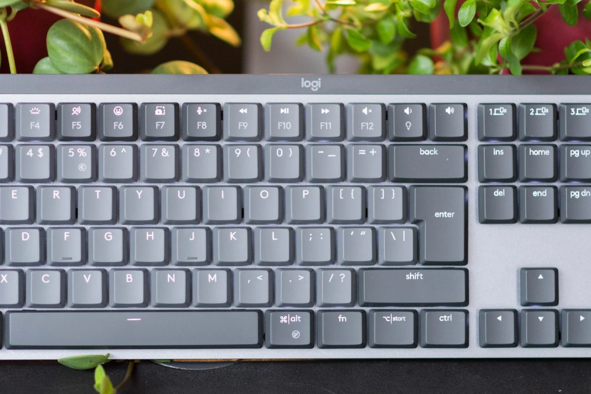 Logitech MX Mechanical 6