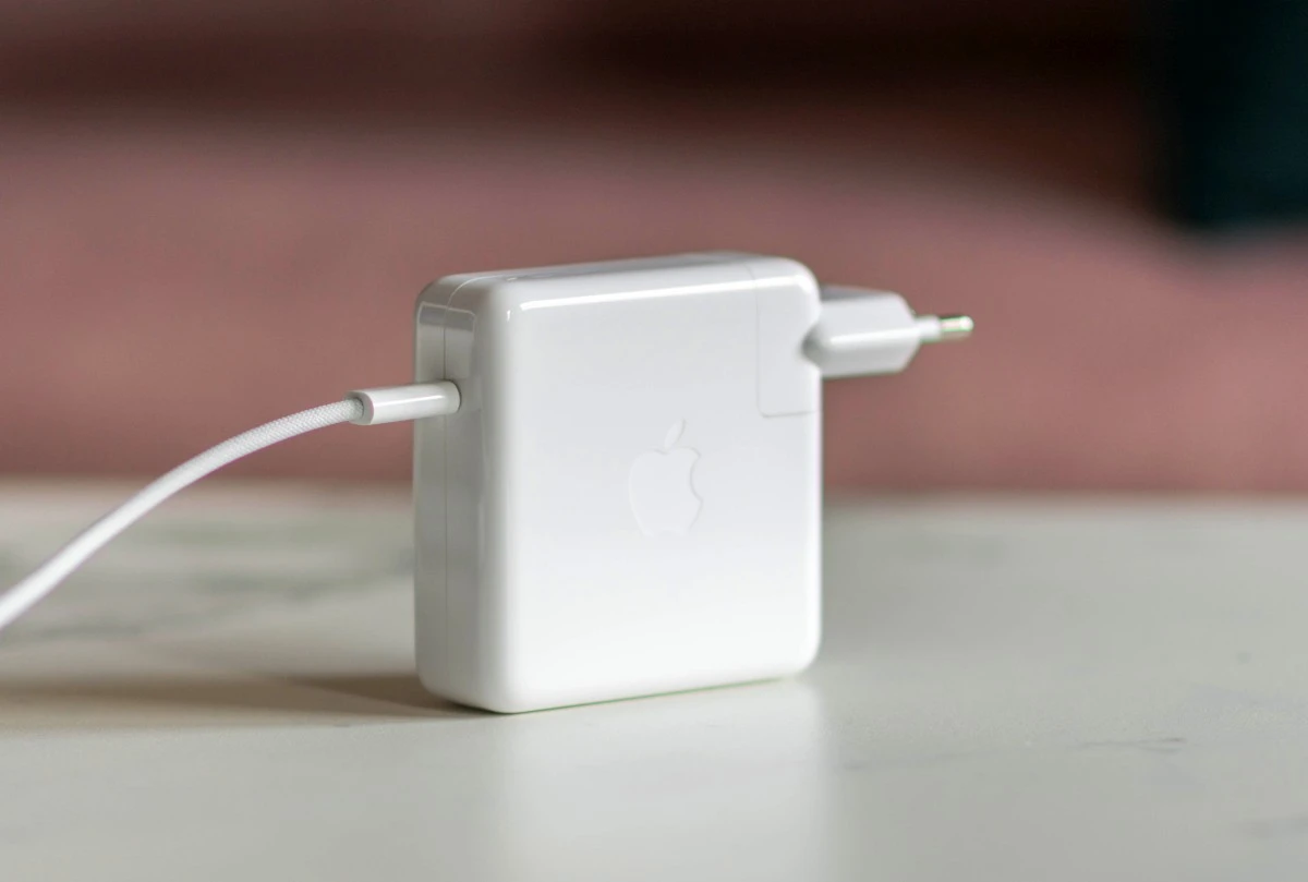 MacBook Pro 14 M2 Pro 17