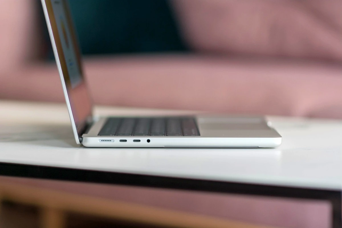 MacBook Pro 14 M2 Pro 3