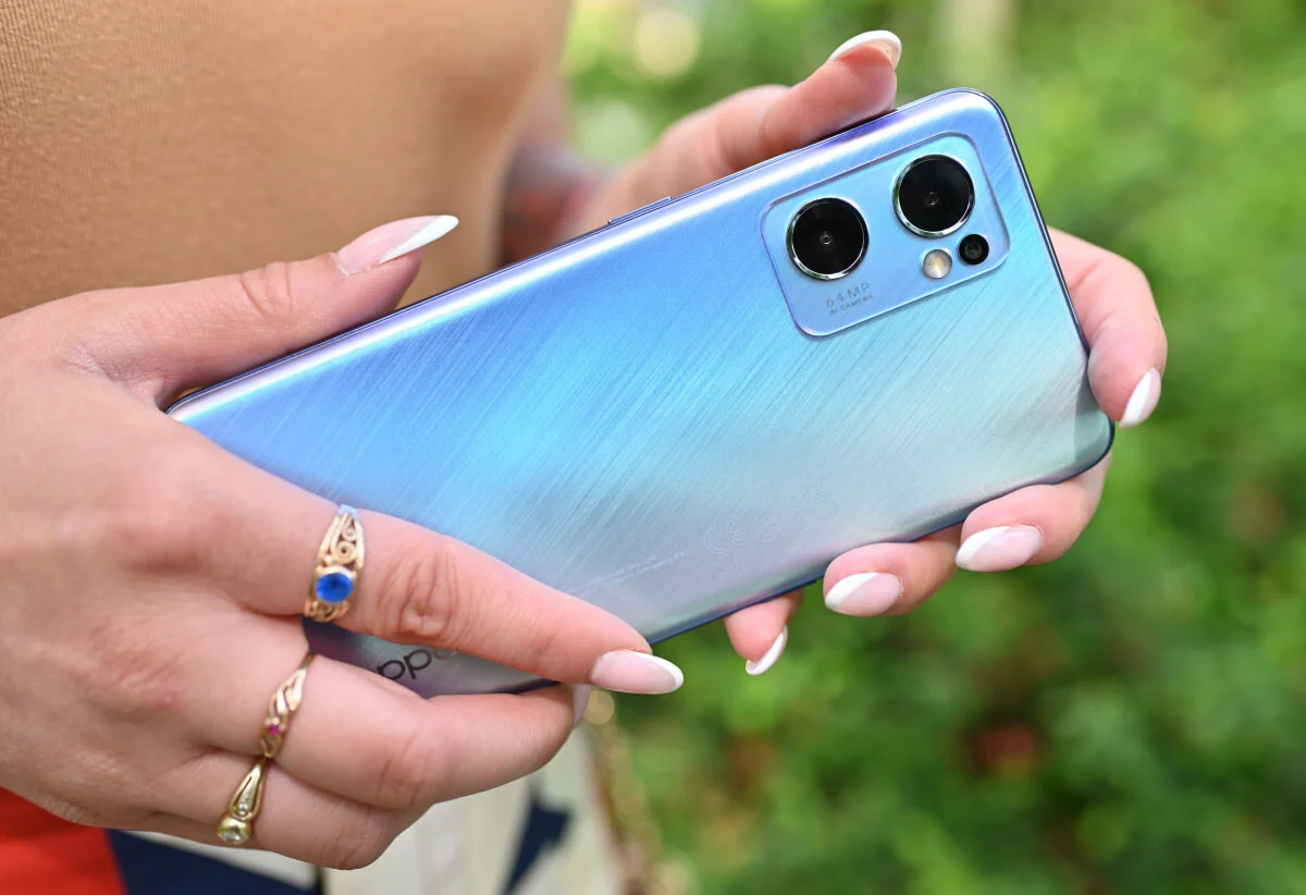 OPPO Reno7 5G 04