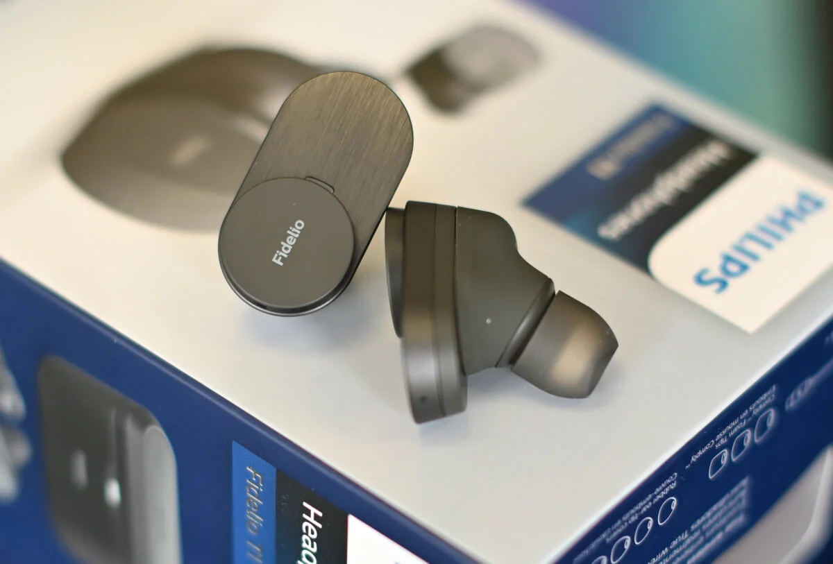 PHILIPS Fidelio T1 TWS 07