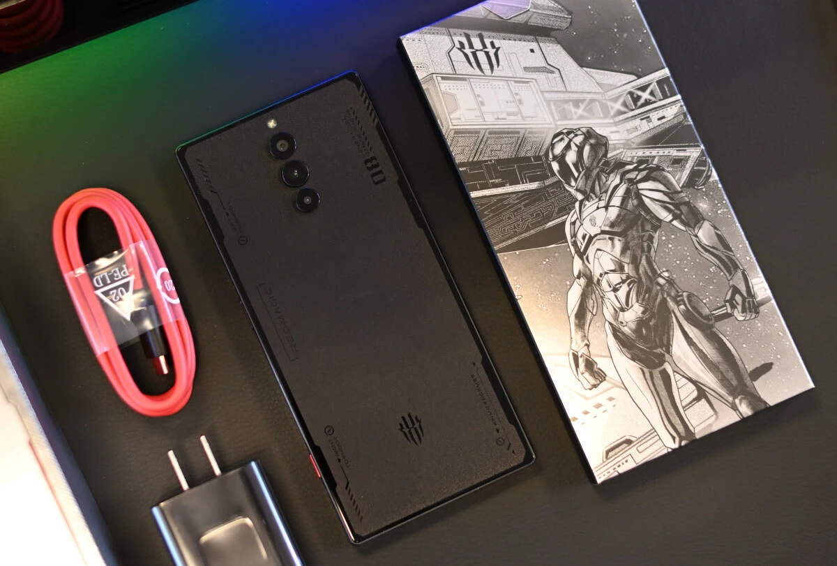 REDMAGIC 8 Pro 01