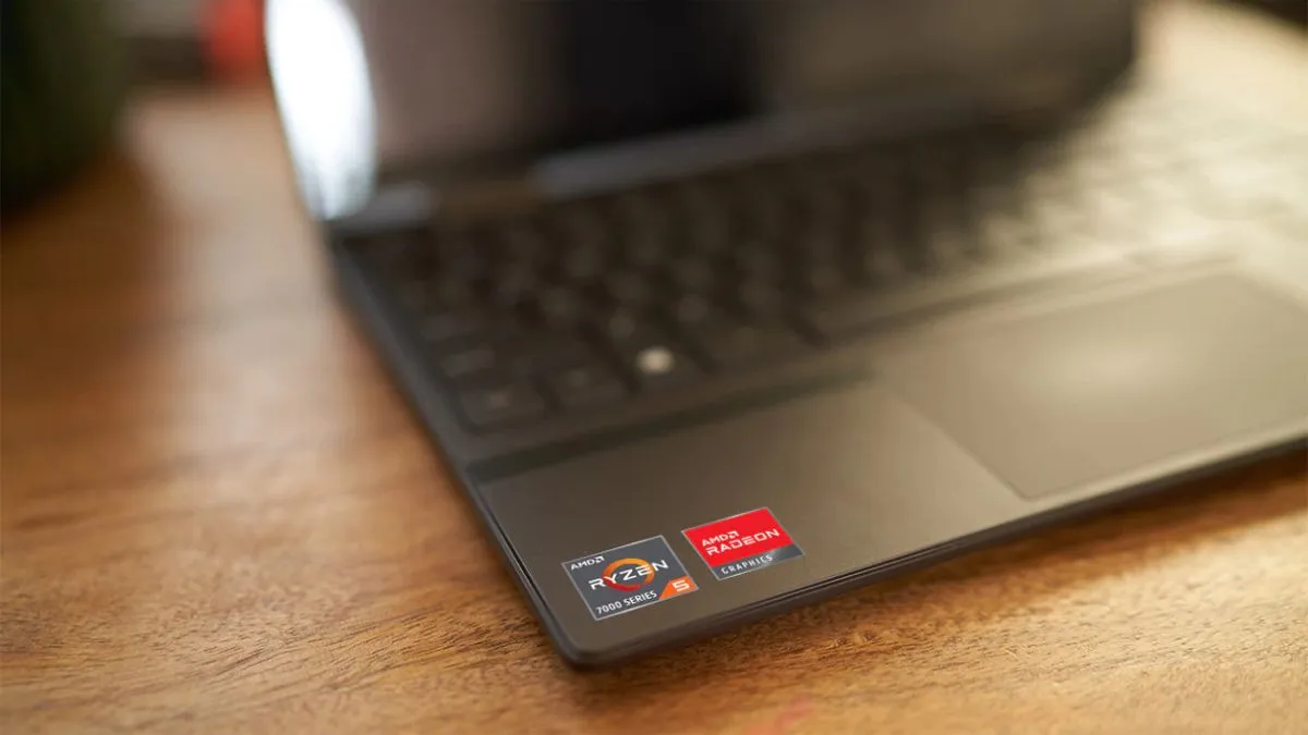 Ryzen7000 laptop