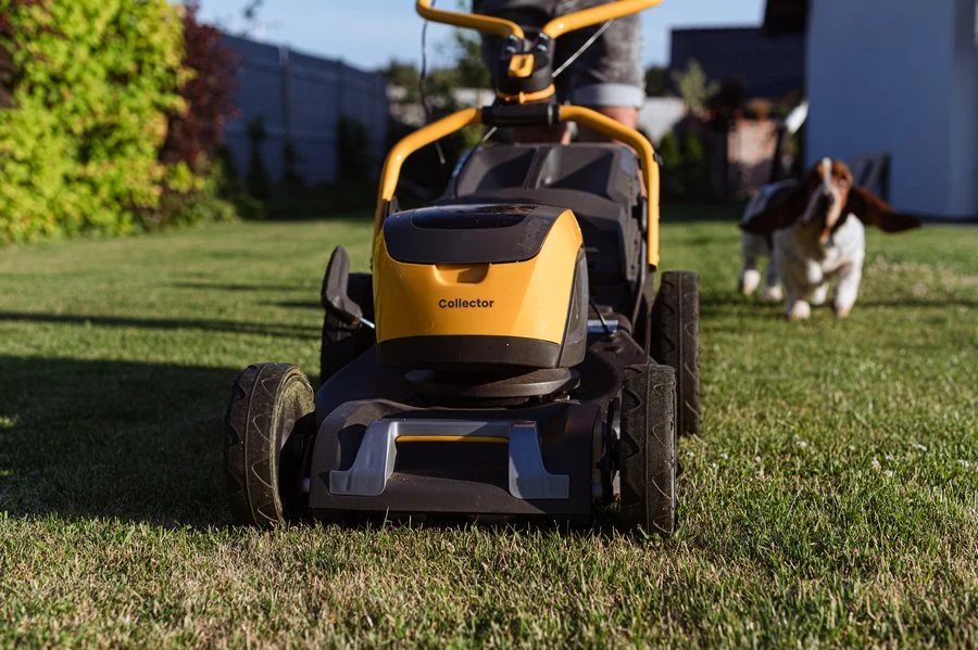 STIGA Collector 548e S 2x4Ah kosiarka 10