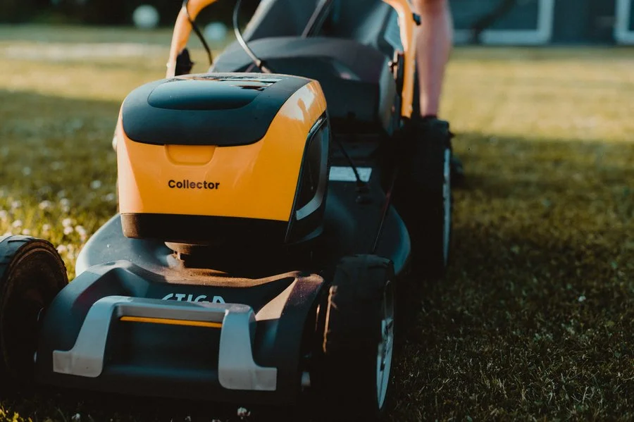 STIGA Collector 548e S 2x4Ah kosiarka 5