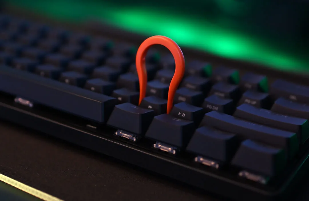 SteelSeries Apex Pro Mini Wireless 04