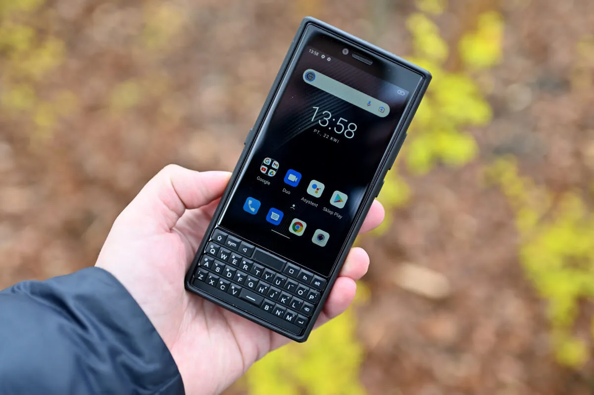 Unihertz Titan Slim 01