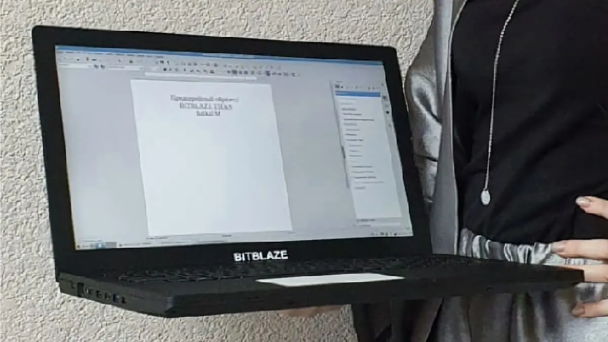 Rosyjski laptop Bitblaze Titan BM15 z układem Baikal M1. Śmieszna moc, zaporowa cena