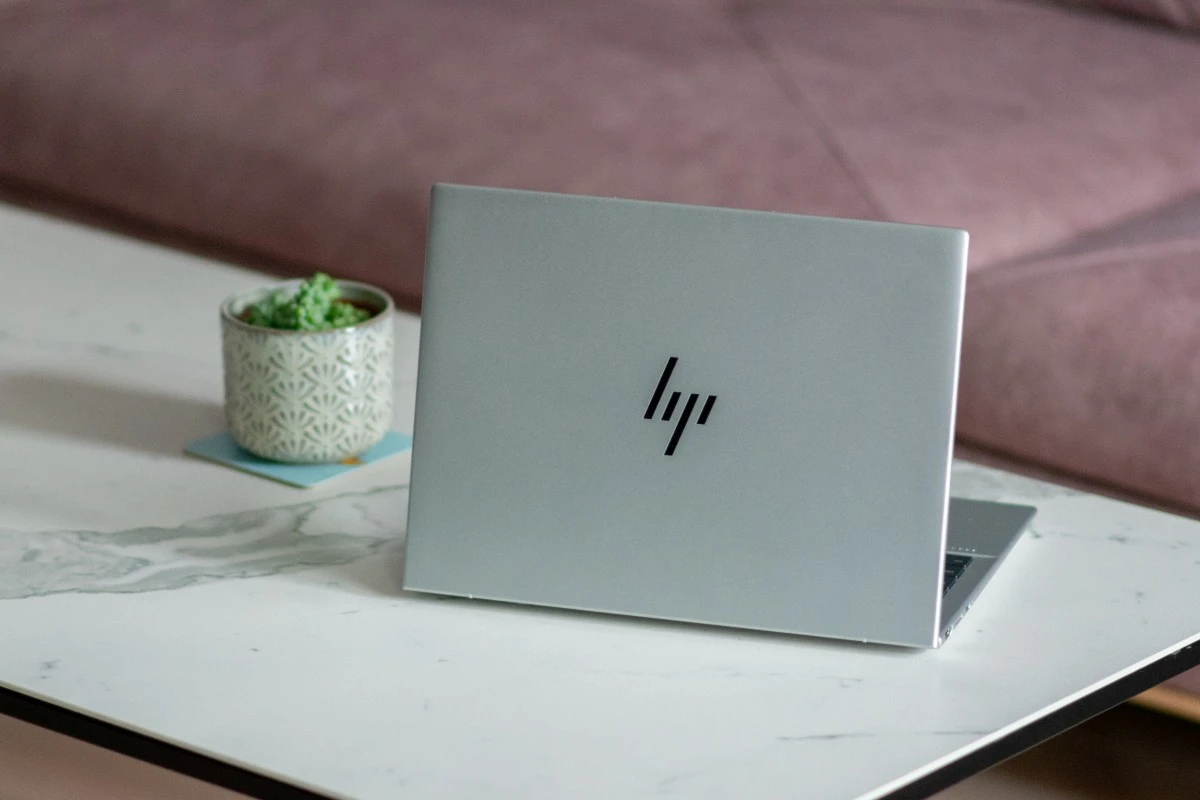 hp-elite-dragonfly-g3-3