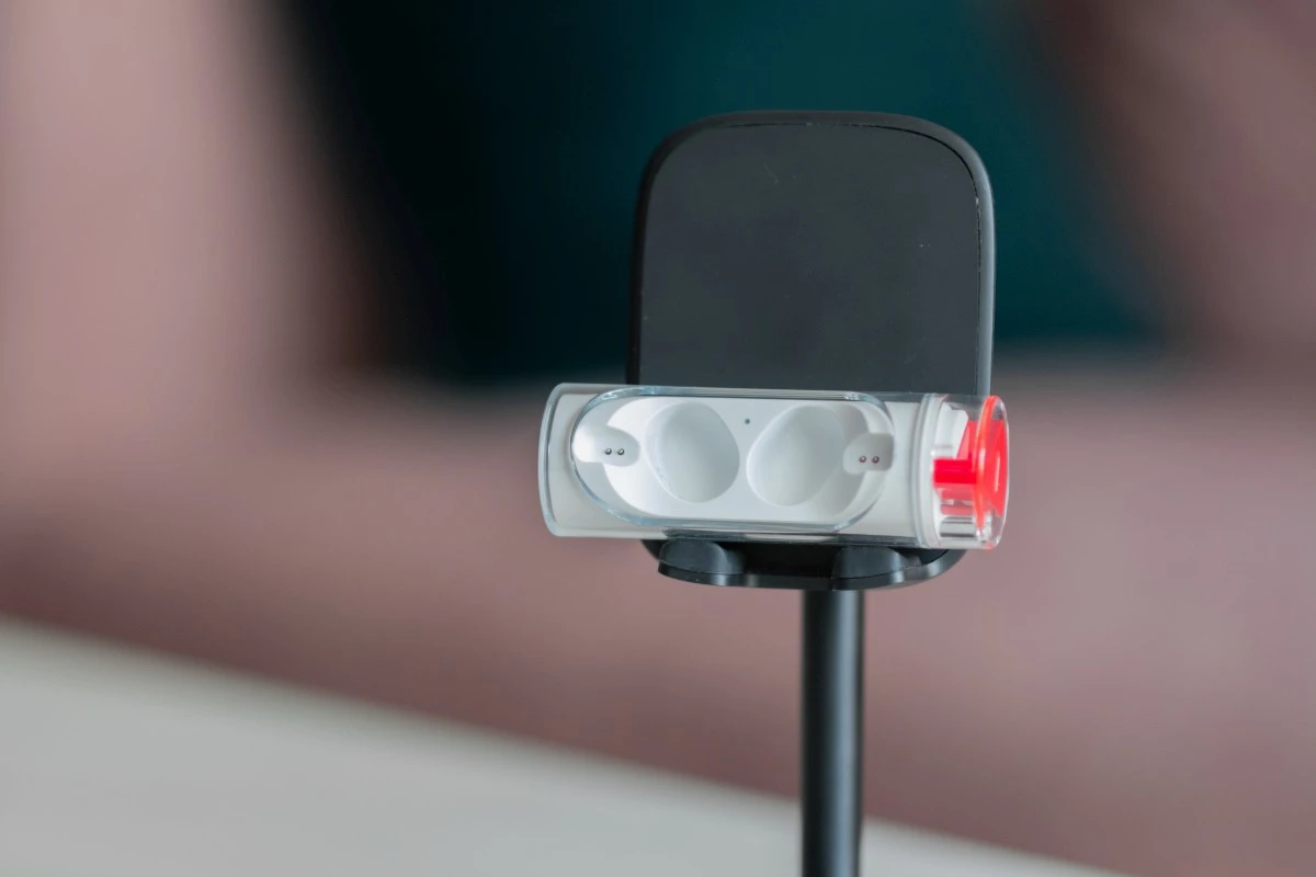 nothing-ear-stick-10