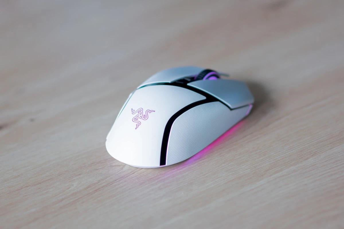 razer-basilisk-v3-pro-4