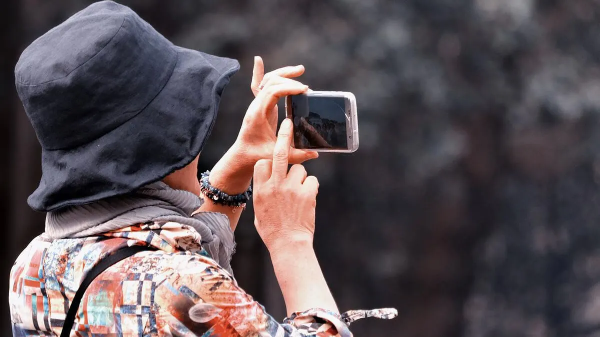 Smartfony i sieć 5G przyciągają kleszcze? Kolejny mit, w który nie należy wierzyć