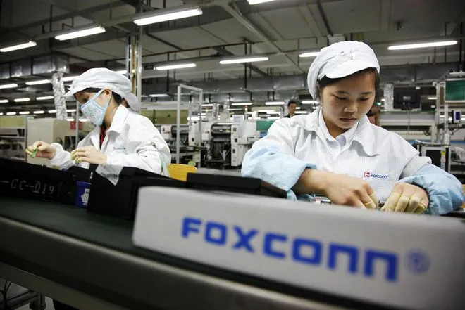 Foxconn kończy z wyzyskiem uczniów przy produkcji iPhone’a X