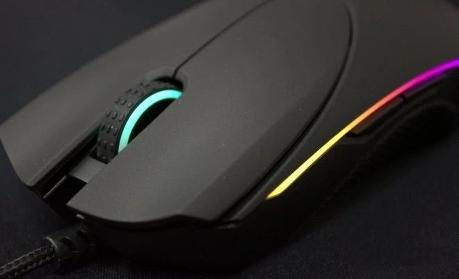 Razer Diamondback-top