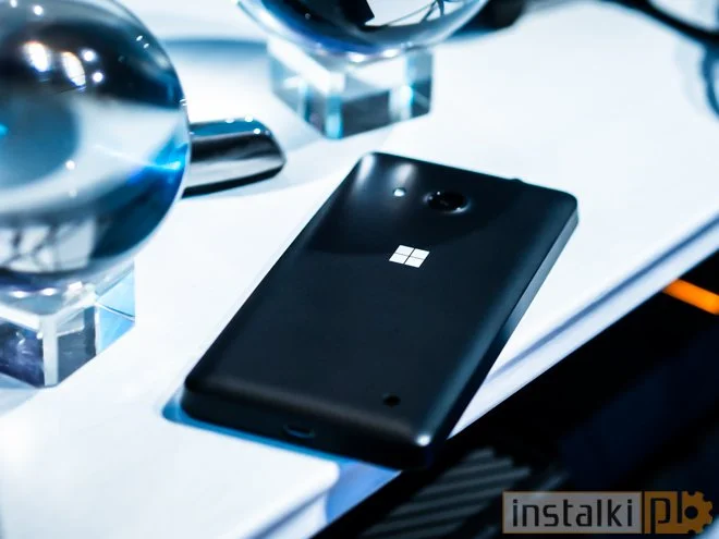 microsoft-lumia-550 6