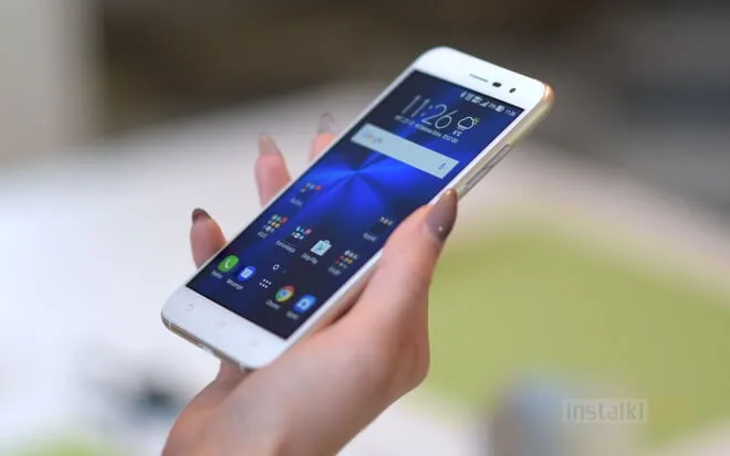 ASUS ZenFone 3 11