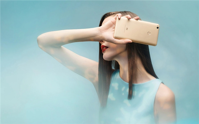 Złoty Xiaomi Mi Max 2