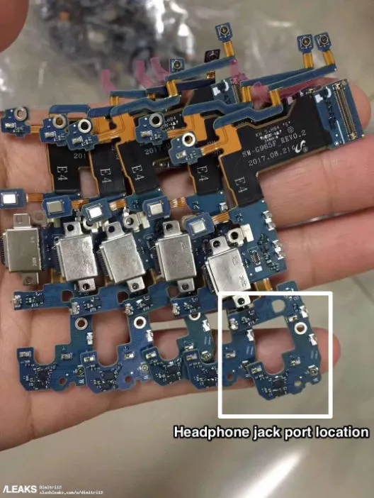 Alleged Galaxy S9 headphone jack