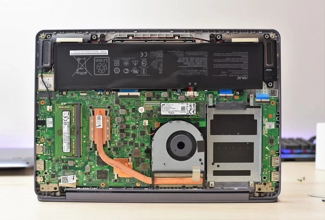 ASUS VivoBook S14 11
